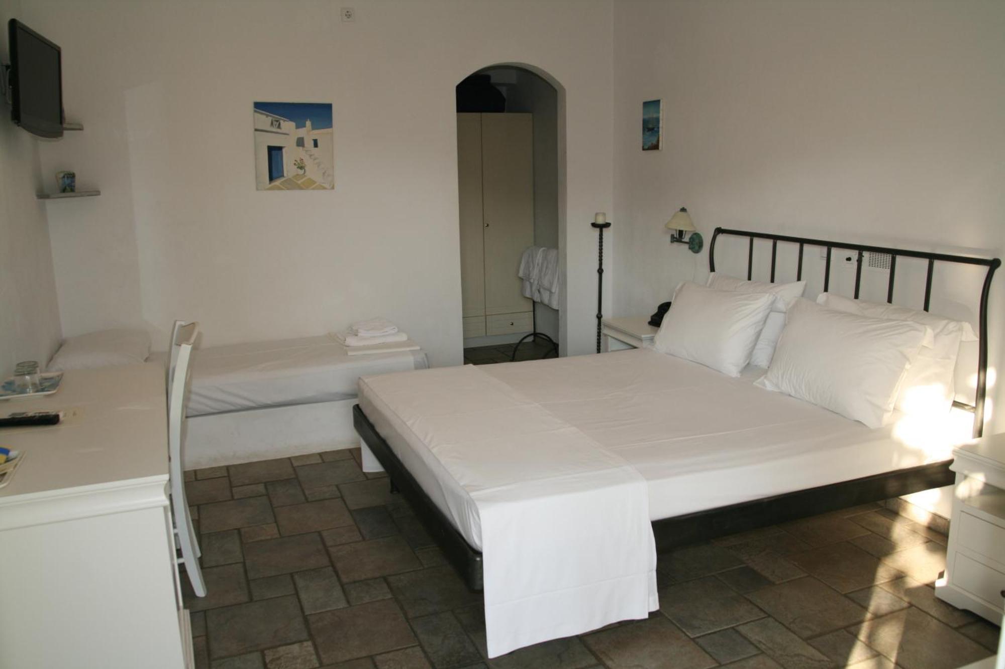 Alexandros Hotel Platis Gialos  Exteriör bild